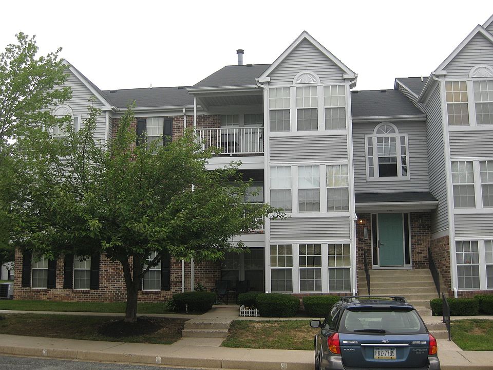 1st image of 1401 Sage Ln APT J