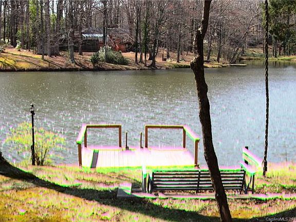3rd image of 7101 Lakeside Dr
