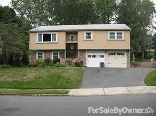15 Westerholt Ave, Woodland Park, NJ 07424