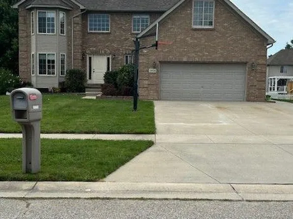 3956 Arlington Ave, Fort Gratiot, MI 48059