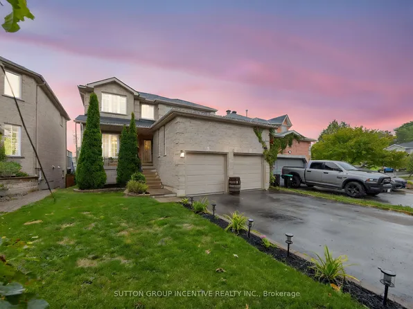 4 Dunnett Dr, Barrie, ON L4N 0H8