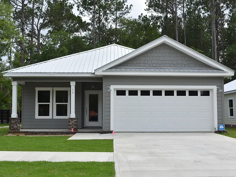 15 Oakfield Dr — Photo 1