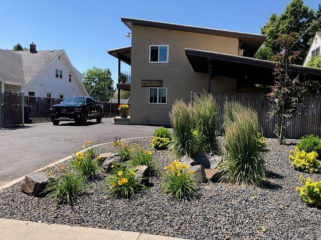 1st image of 3318 S Grand Blvd #2