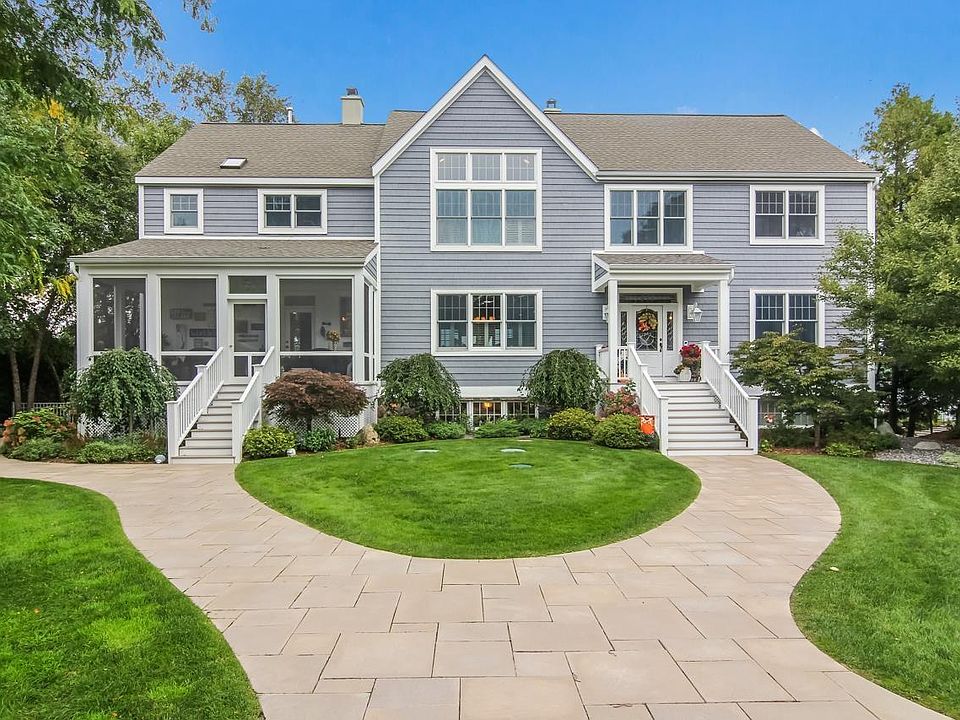 8030 S Lakeview Rd, Traverse City, MI 49684 Zillow