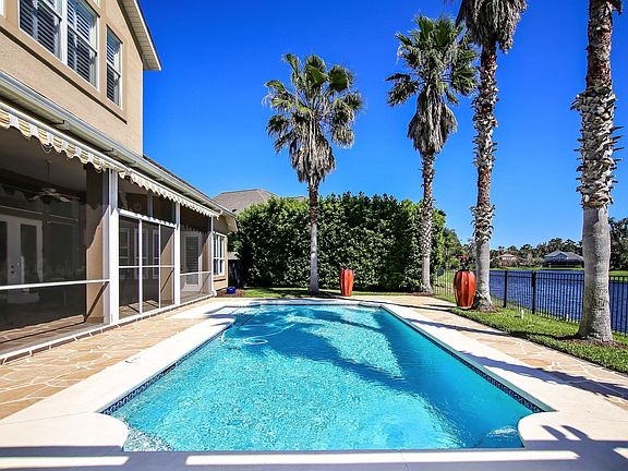 5th image of 283 Clearwater Dr