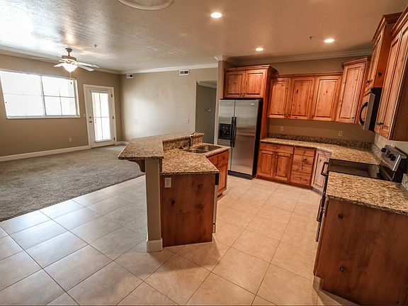 2nd image of 952 W 965 N Unit 202