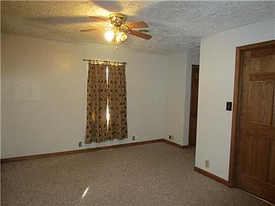 4th image of 1314 E Us Highway 52