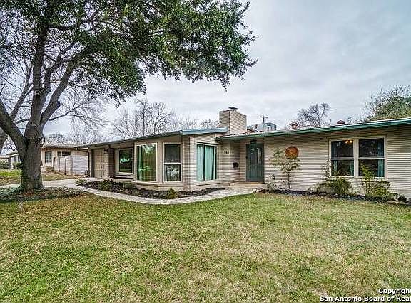 2nd image of 141 Harriet Dr