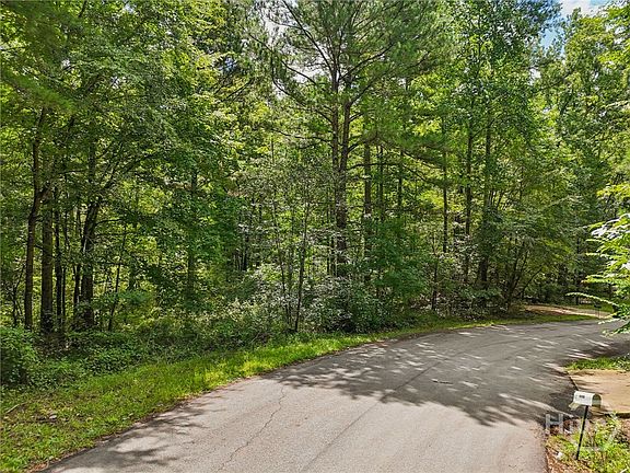 2nd image of 1040 Union Station Road