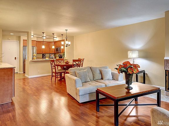 5th image of 401 100th Ave NE APT 113