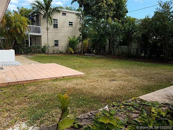 3rd image of 1430 Sorolla Ave