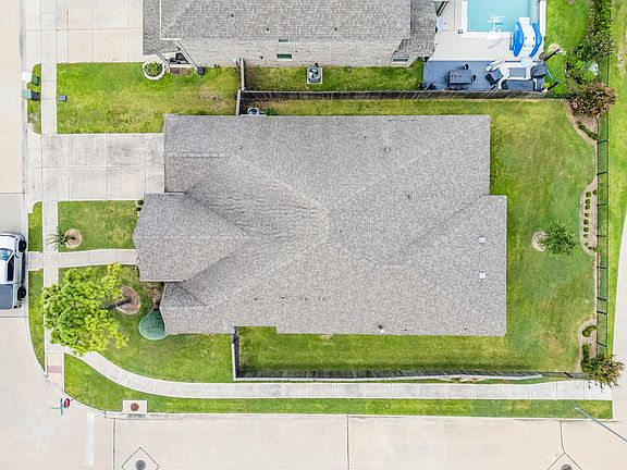 5th image of 2309 Rosehill Garden Trl