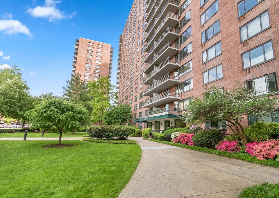 1st image of 392 Central Park W APT 5