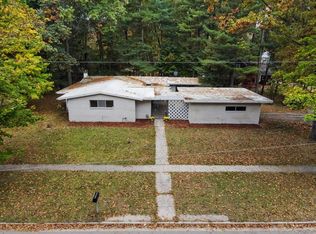 5313 Sturgeon Creek Pkwy, Midland, MI 48640