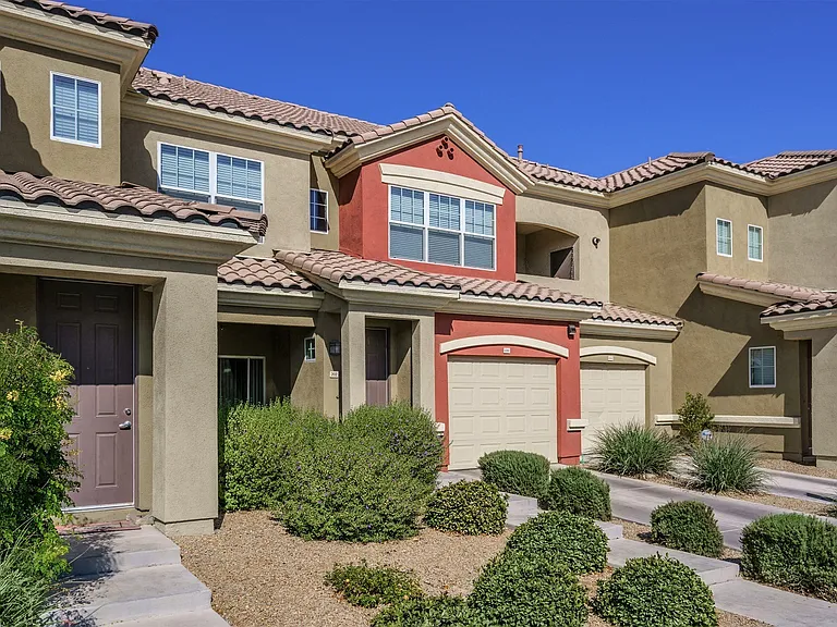 Ravello Townhomes — Photo 16