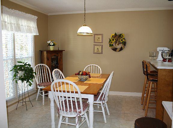3rd image of 600 Stonewood Dr