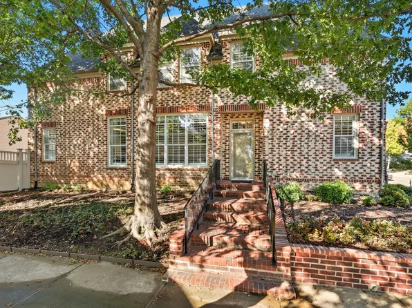 8240 Bridge St, North Richland Hills, TX 76180