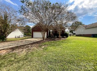 1146 Stallings Rd, Matthews, NC 28104