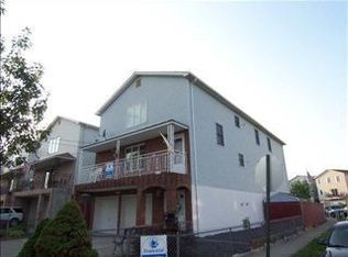 93 Oak St, Bayonne, NJ 07002