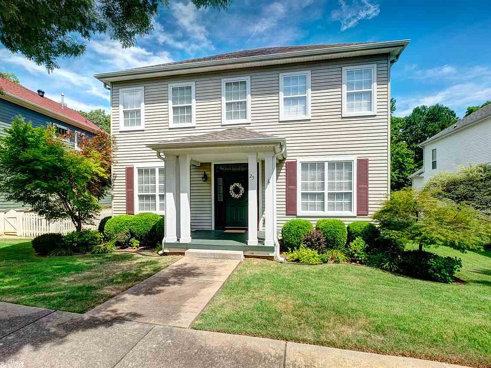 1st image of 25 Deerberry Forest Cir