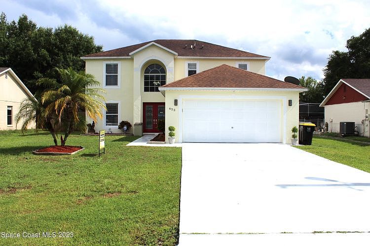 1st image of 653 Bear Ct