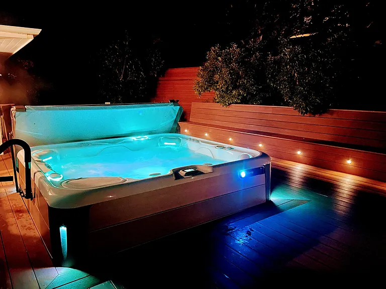 Lazarro Dr — Photo 11