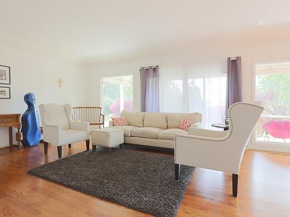 Living area 1