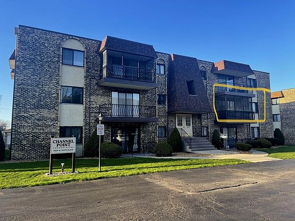 2nd image of 4955 134th Pl APT 2C