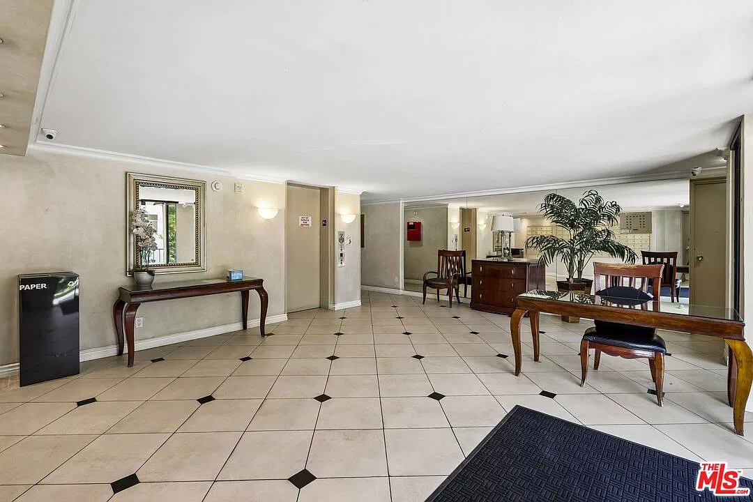 1 bed, 1.0 bath, 686 sqft, $2,700 — Photo 3