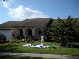 10293 SW 49th Ct, Cooper City, FL 33328