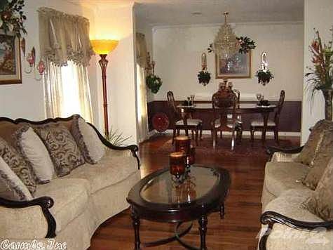 2nd image of 2509 Sheffield Dr