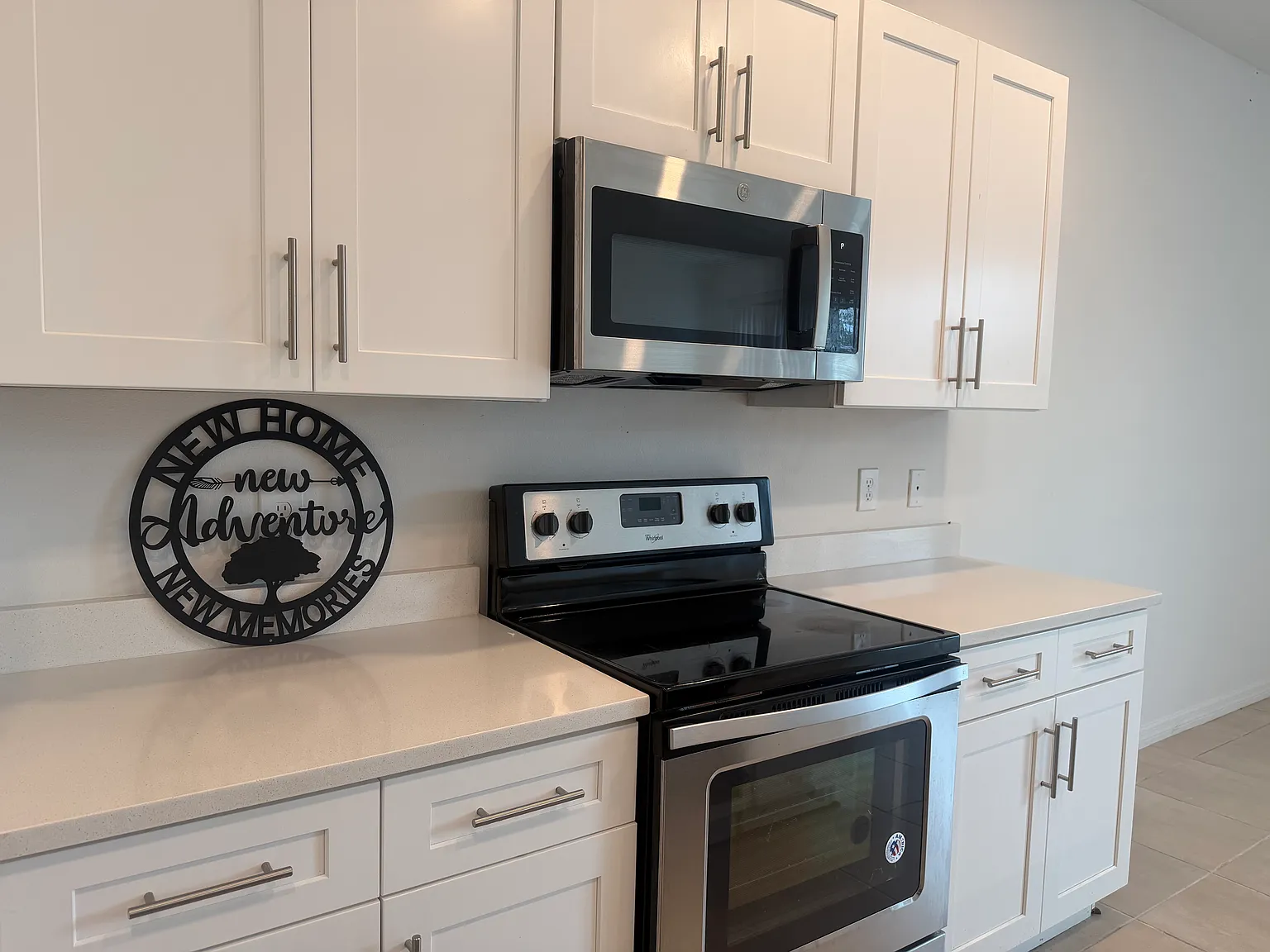 3 bed, 2.5 bath, 1600 sqft, $2,000 — Photo 4