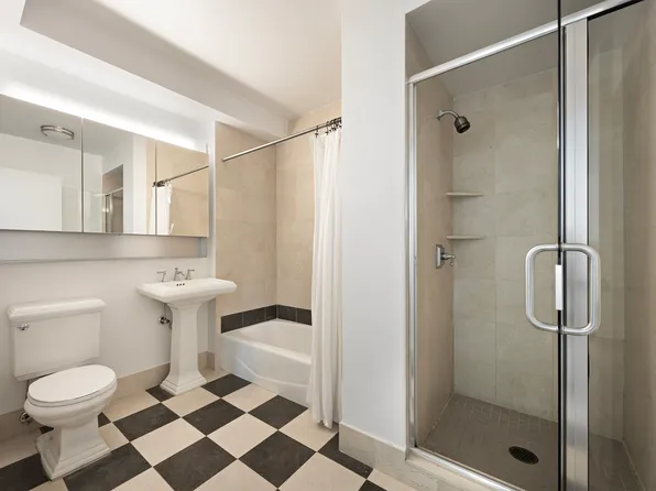 20 River Terrace image 8 of 26