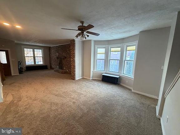 4th image of 45 Carroll St