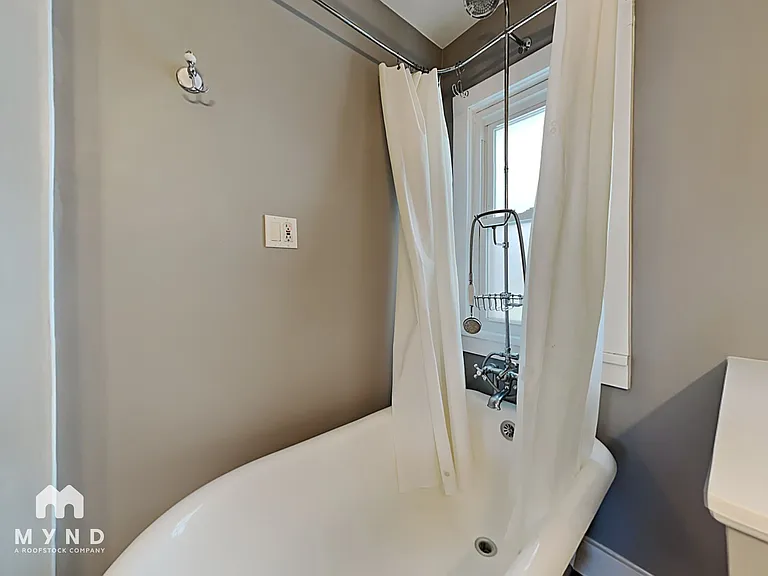 4465 N Meade St — Photo 18