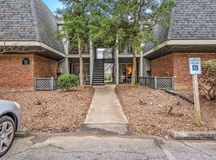 108 Ephesus Church Rd APT 508, Chapel Hill, NC 27517