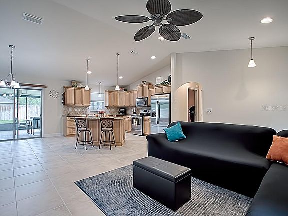 3rd image of 8325 SE 160th Pl