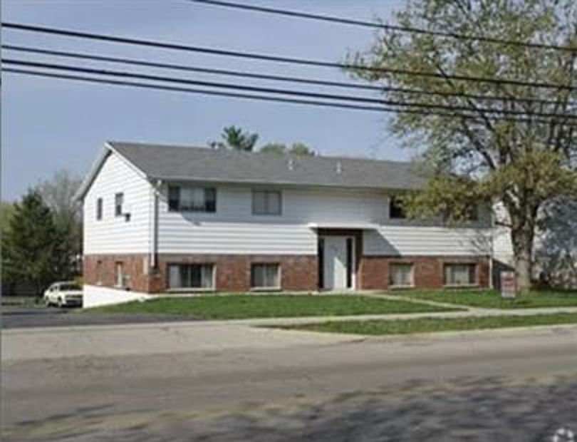 1st image of 908 W Lake Ave #4