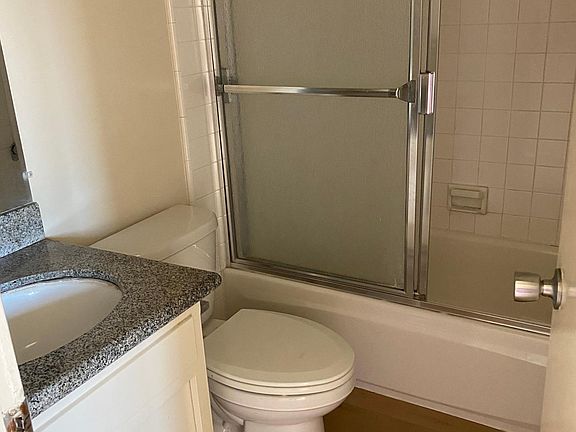 5th image of 528 E Verdugo Ave #M
