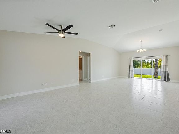 5th image of 830 Angelo Ave