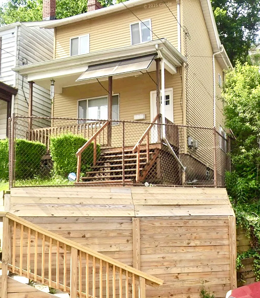 2 bed, 1272 sqft, $1,495 — Photo 2