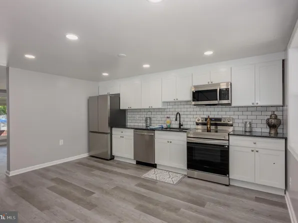 7804 Saint Bridget Ln, Baltimore, MD 21222