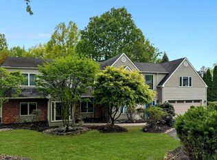 1 Pear Tree Ln, Lafayette Hill, PA 19444