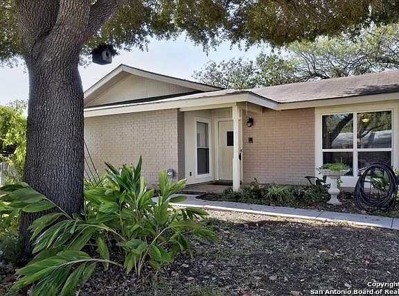 3rd image of 12703 El Sonteo St