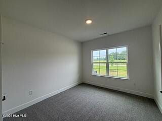 4th image of 318 Eastwood Drive