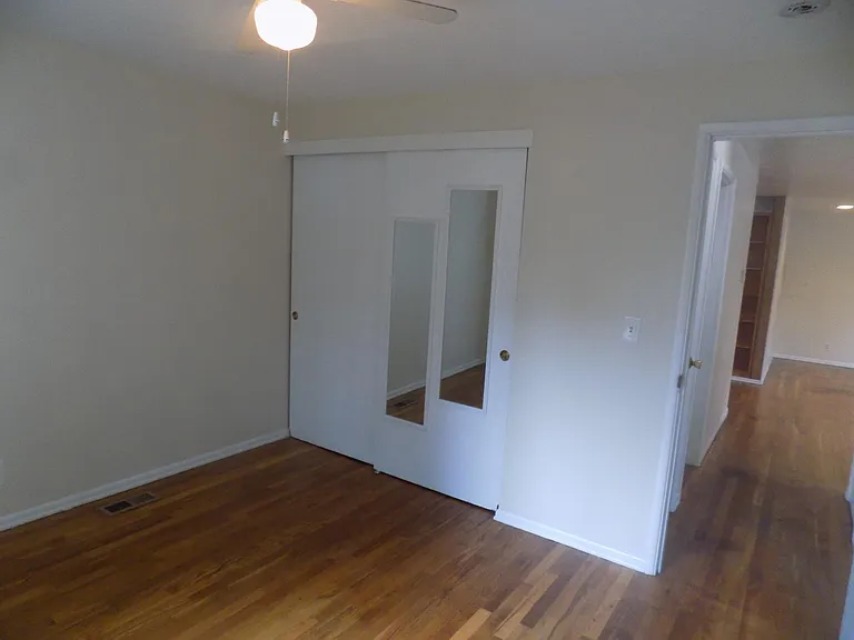 12020 SW Lincoln Ave — Photo 11