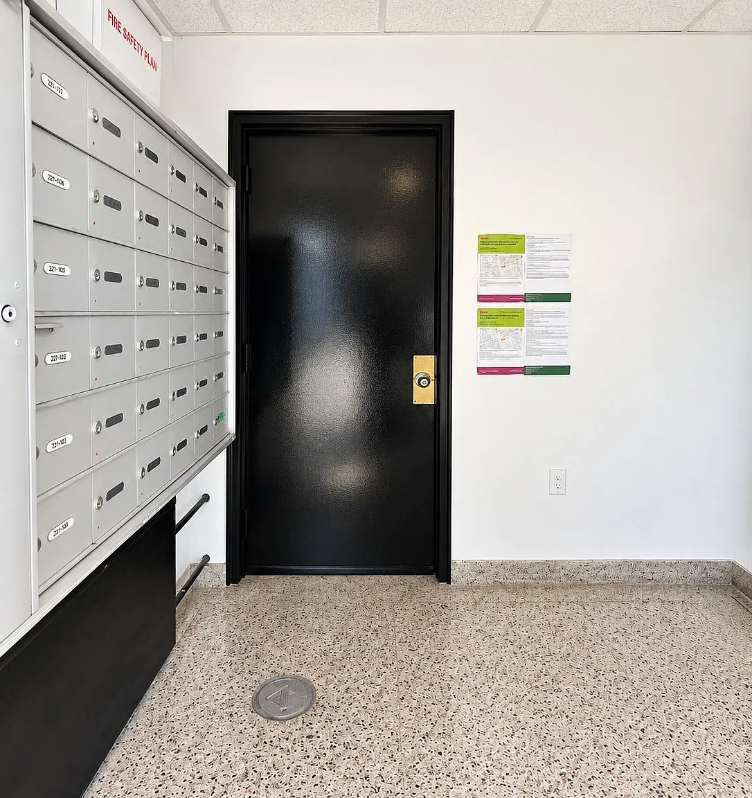1 bed, $2,700 — Photo 2