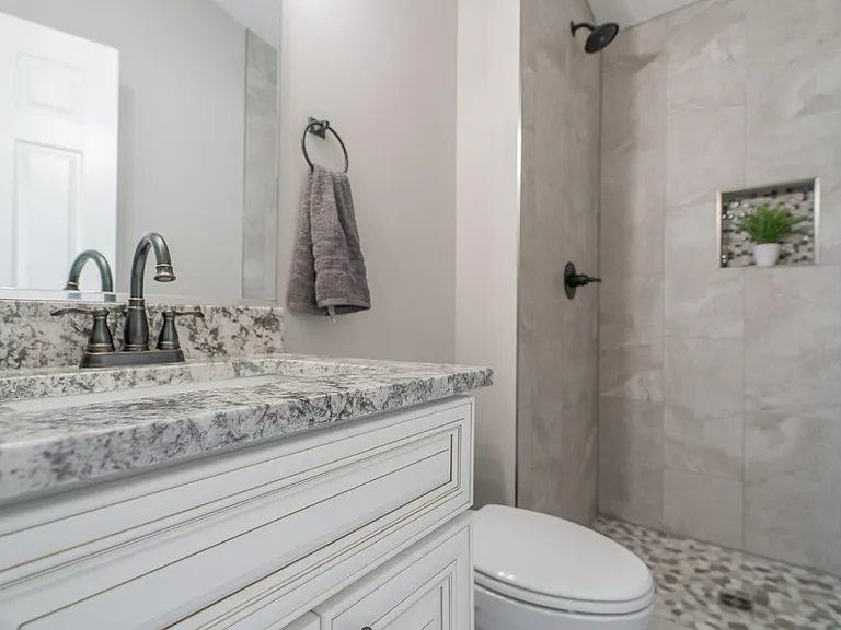 8068 E 123rd Pl — Photo 30