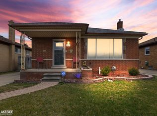8151 Marian St, Warren, MI 48093