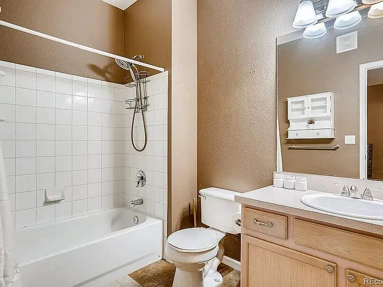 2430 W 82nd Pl #2B — Photo 13